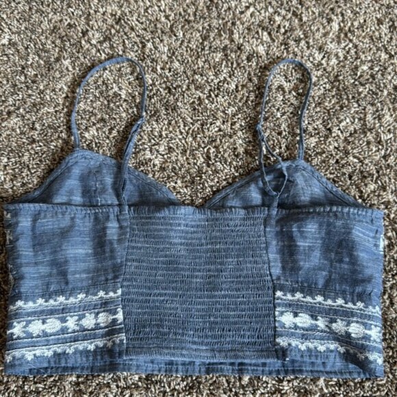 American Eagle Chambray Smocked Denim Halter Crop Top Blue Size Small - Picture 5 of 5